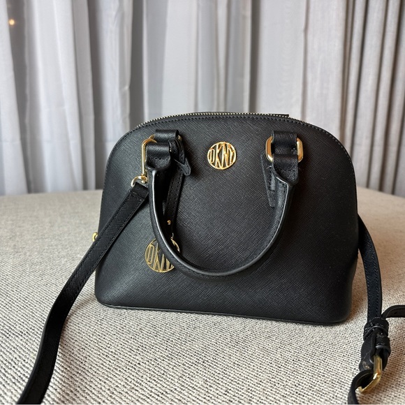 Dkny Bags Dkny Used Classic Bag Like New Poshmark
